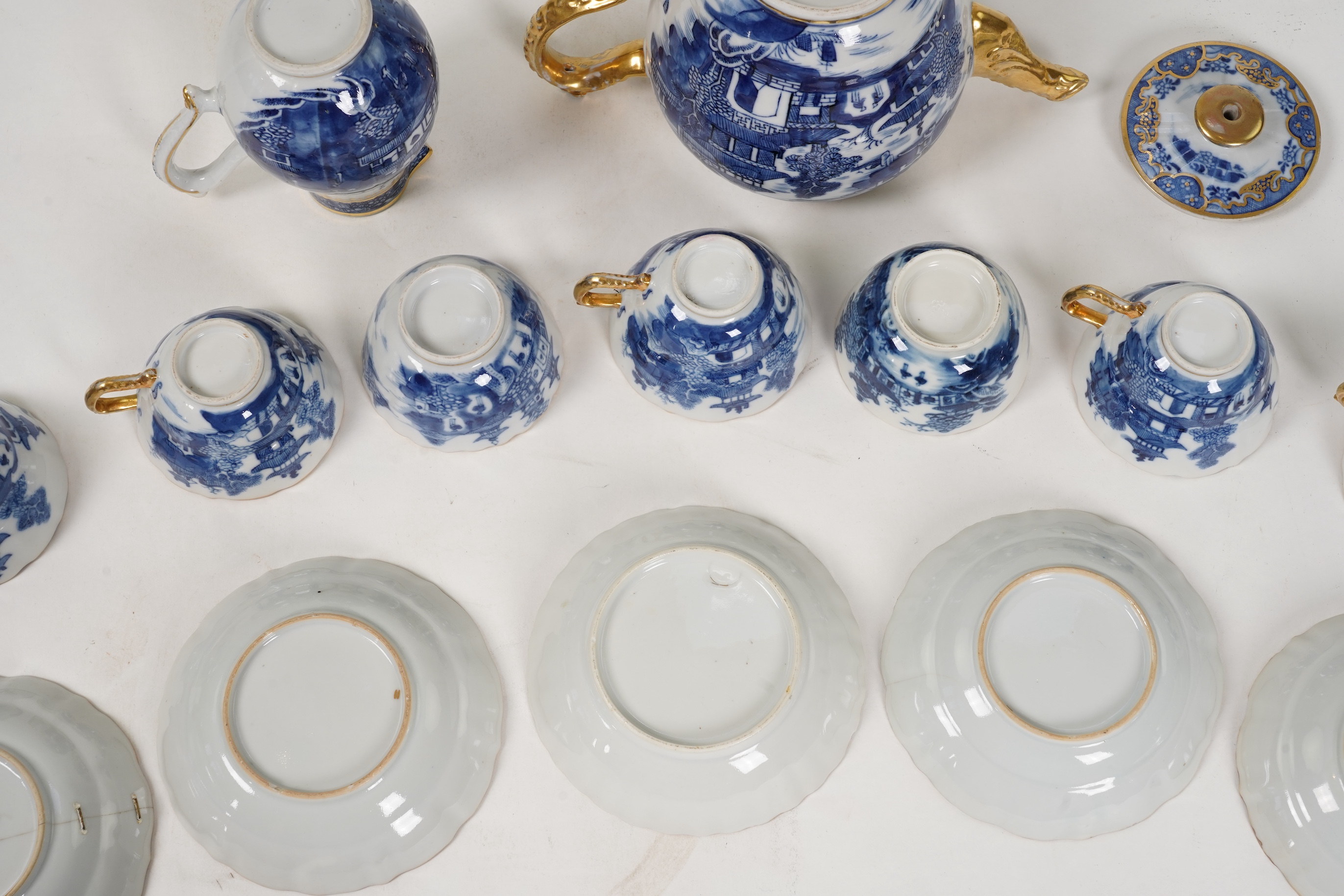 A group of Chinese gilt-decorated blue and white tea wares, Qianlong period